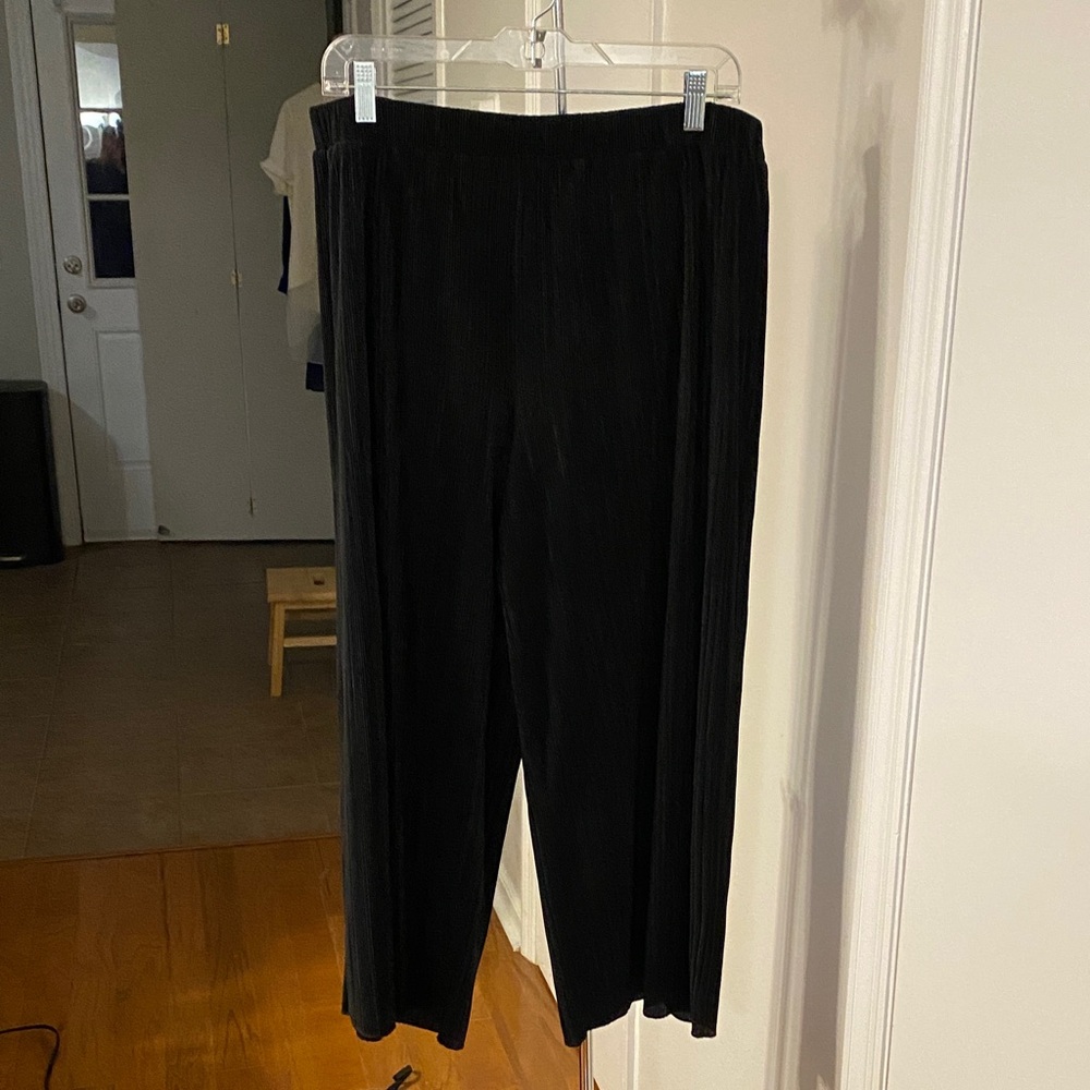 Madewell Black Cropped Wide-Leg Velvet Pants